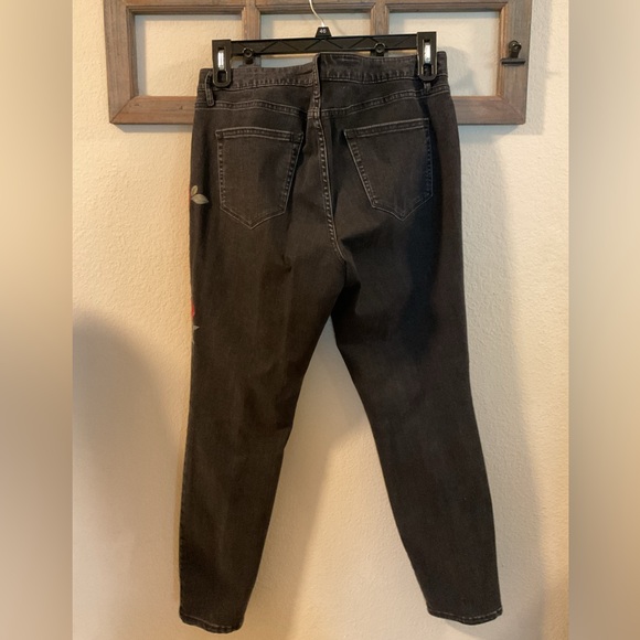 Ana by Jcp Black washed jeans - Picture 3 of 4